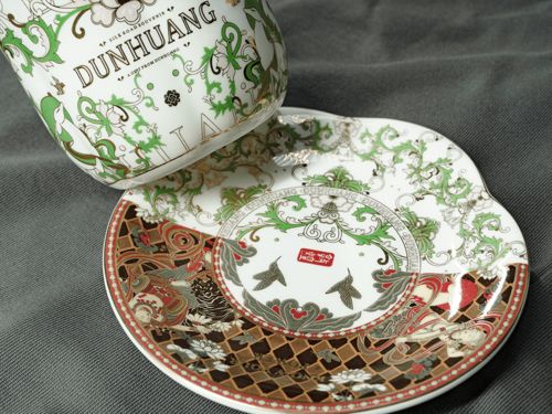 敦煌博物館文創(chuàng)產品斬獲2021金熊貓?zhí)旄畡?chuàng)意設計銀獎與銅獎